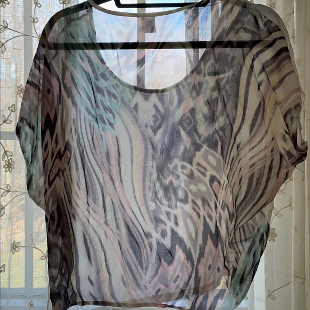 Printed Back White Flowy Top